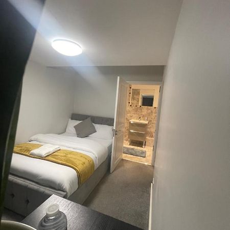 Beautiful En-Suite Bedroom อิปสวิช ภายนอก รูปภาพ