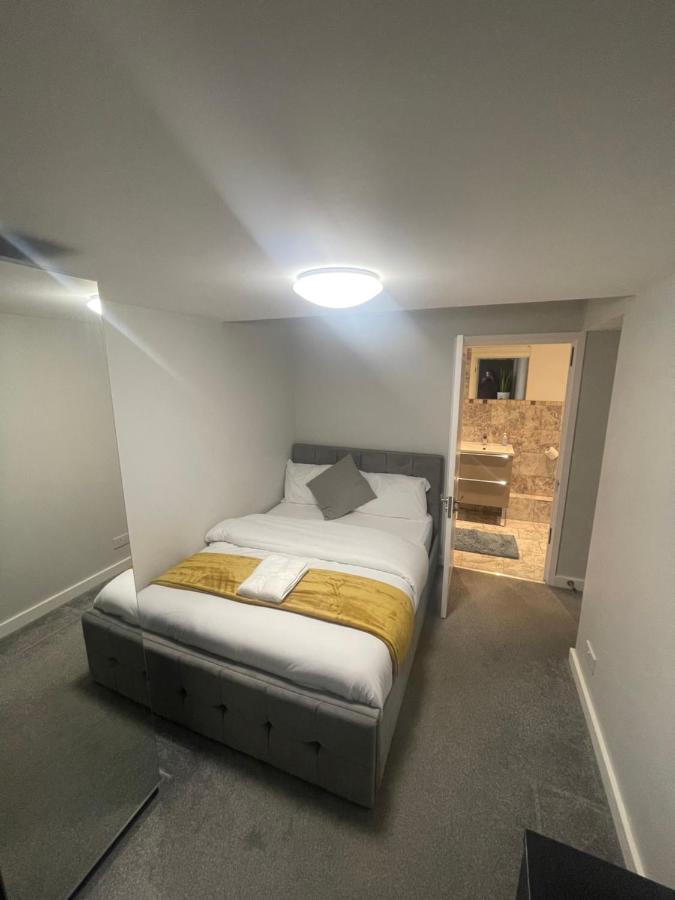 Beautiful En-Suite Bedroom อิปสวิช ภายนอก รูปภาพ